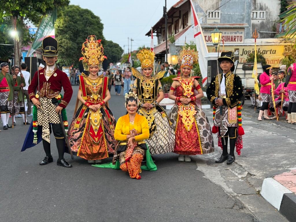 One week in Jogja to see cultural events such as the fashion festival